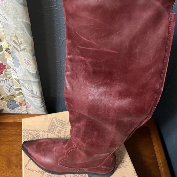 Free People 9M Red over knee boots